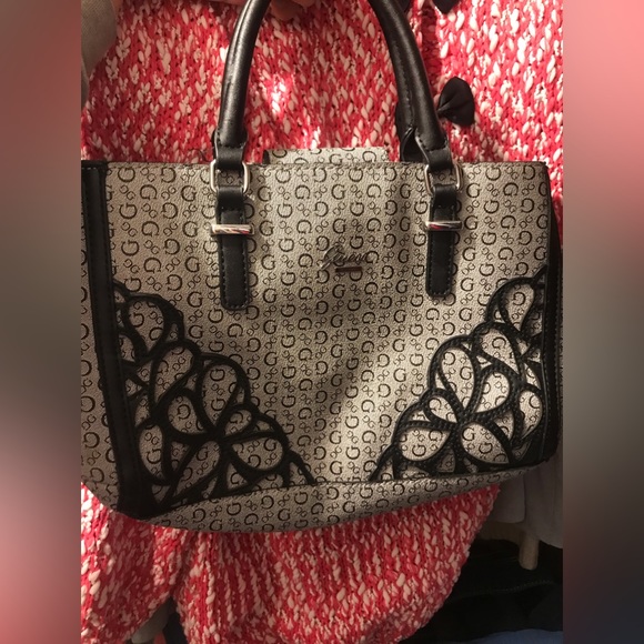 GUESS Purse - Picture 2 of 3